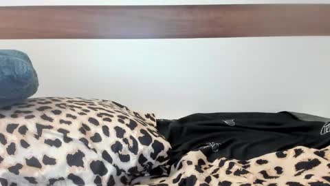 00ingrid00 online show from October 16, 9:28 pm