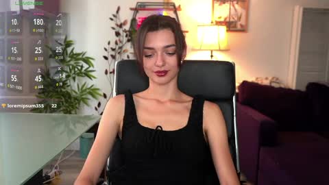 Olivia online show from June 3, 9:42 pm