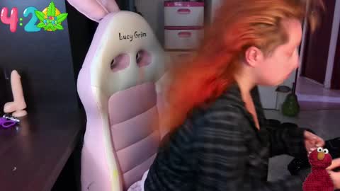 111lucygrim111 online show from December 28, 10:02 pm