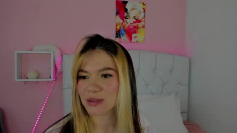 18candy online show from April 21, 12:23 pm