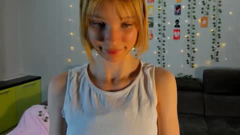 Kira online show from February 14, 5:59 pm