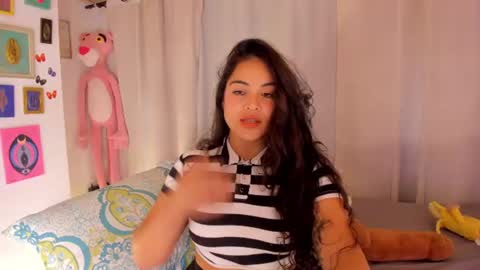 laiaa rivas online show from July 10, 2:45 am