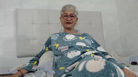 Miss Monserrate online show from March 5, 10:55 am