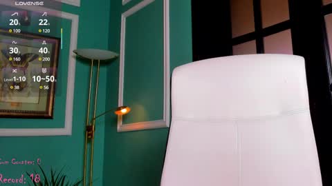 Moona  online show from February 20, 1:30 pm