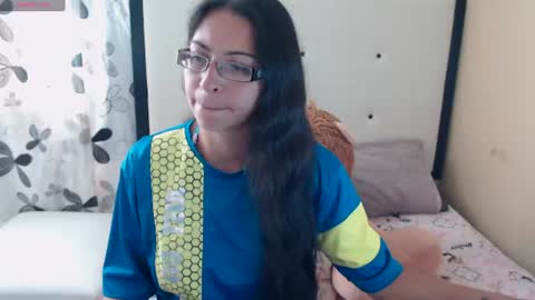 paola online show from June 16, 8:43 pm