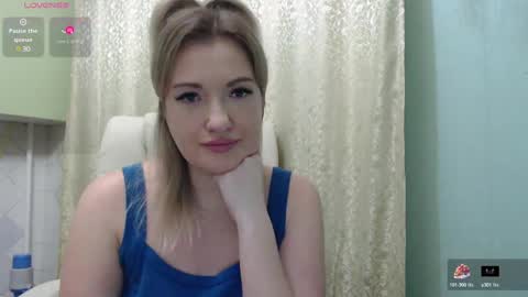 3sweetcandy3 online show from February 3, 11:15 pm