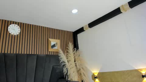 3X NAXAA online show from December 18, 12:43 pm