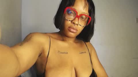 goddess zuri online show from June 8, 10:05 am