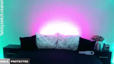 Eva online show from May 30, 3:26 am