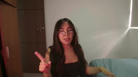 abby 3 online show from April 28, 4:33 pm