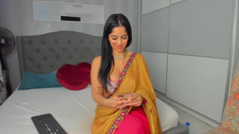 Adelle online show from February 22, 1:01 pm