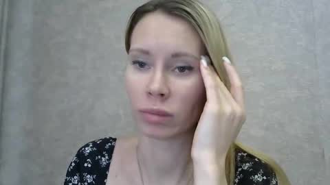 _alex1819 online show from February 18, 7:29 am