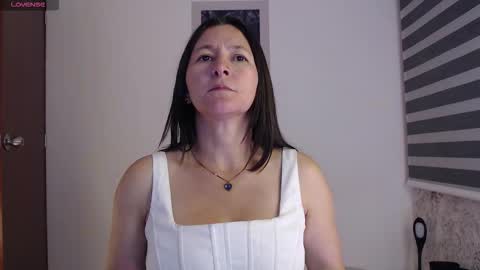 _alice_horny_ online show from March 28, 1:16 am