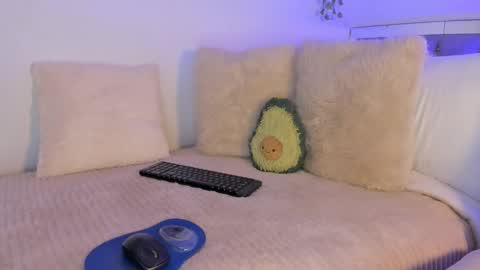 Karo online show from March 6, 7:10 pm