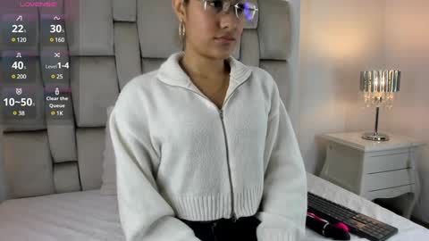 Angel Azul online show from February 5, 11:55 am