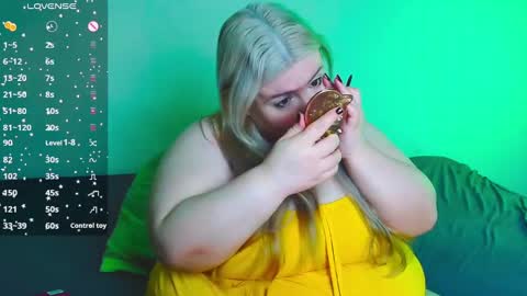 _ariaakashi_ online show from February 26, 5:24 am