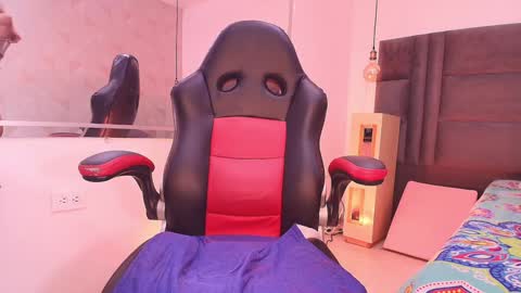 Arlet online show from February 8, 11:55 am