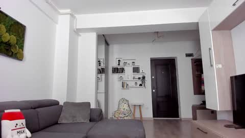 Ariana online show from October 2, 5:40 pm