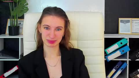 _ash_leyy_ online show from September 29, 1:43 am