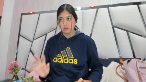 Aura online show from October 21, 3:10 am