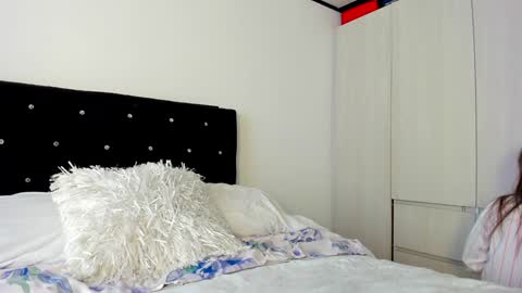 Bella  online show from January 17, 8:11 pm