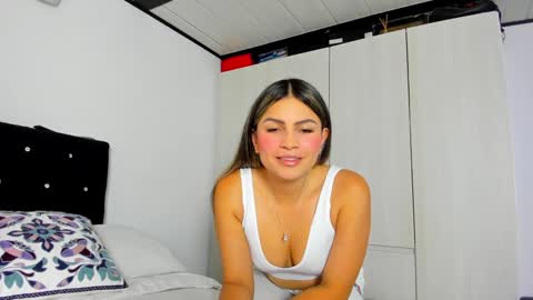 Bella  online show from January 30, 8:53 pm