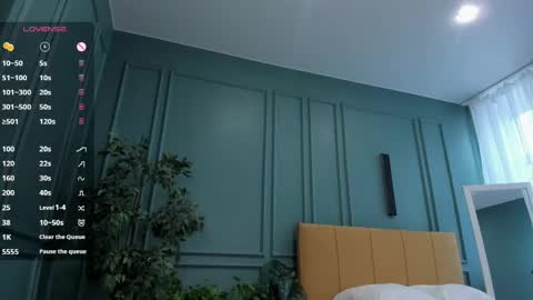 _chillbacca_ online show from April 25, 1:41 pm