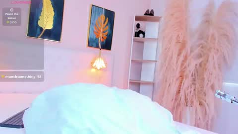 _cinnamon_star online show from October 2, 1:27 pm