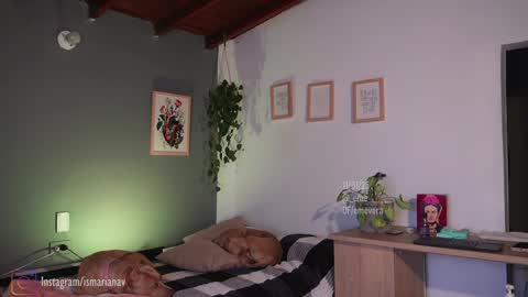 Eme  online show from January 11, 12:50 pm