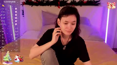 _emily__strike_ online show from December 22, 10:29 am