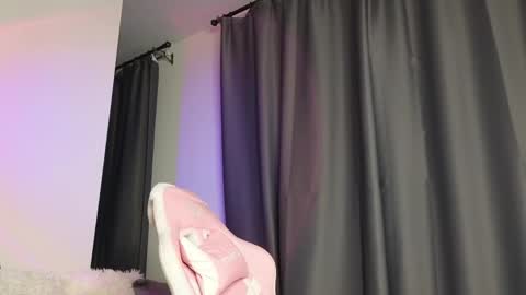 Eva online show from April 15, 7:58 pm