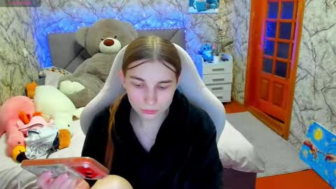 Kate online show from May 31, 8:10 pm