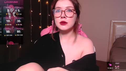 Tori online show from December 2, 10:38 am