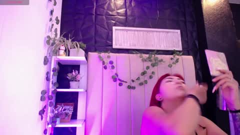 Mia online show from January 20, 1:00 pm