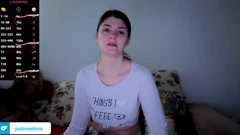 _just_a_simple_girl online show from April 17, 6:04 am