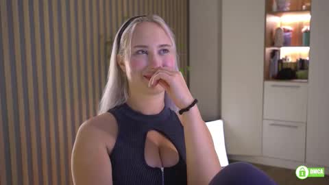 Kate online show from October 1, 3:28 pm