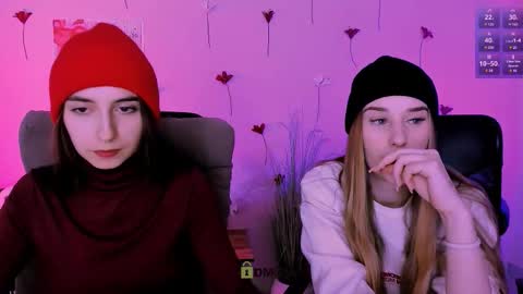 _kellykitten_ online show from March 3, 10:32 am