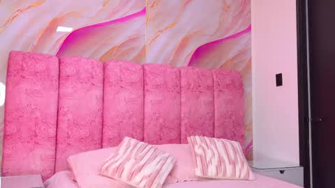 Kendall online show from March 25, 12:08 pm