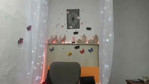 SANDRA online show from October 31, 6:04 am