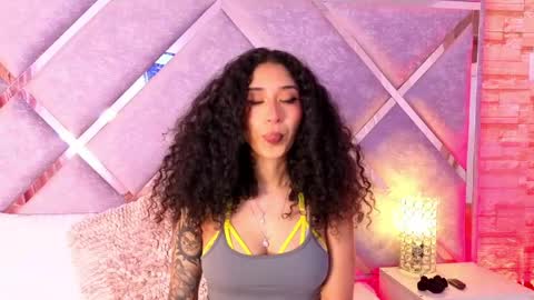 Lanna  online show from May 28, 11:41 am