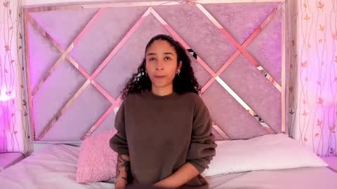 Lanna  online show from January 13, 12:51 am