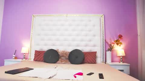 Lena Paul online show from October 7, 4:17 am