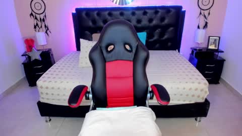 Liily online show from March 26, 7:10 am