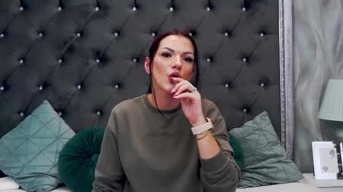 Lisa online show from January 31, 6:25 pm