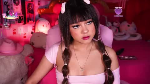 _little_glrl_ online show from June 1, 1:51 am