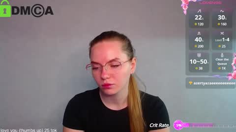 Welcome guys  Pleasure to see you all here  My name is Lysafeta and MichaelaTip menu is active Private is open  online show from December 4, 5:27 am