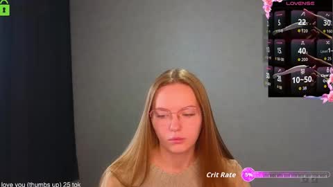 Welcome guys  Pleasure to see you all here  My name is Lysafeta and MichaelaTip menu is active Private is open  online show from September 25, 5:50 am