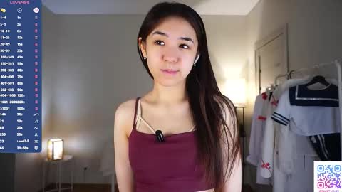  Gwen  online show from February 6, 5:11 am