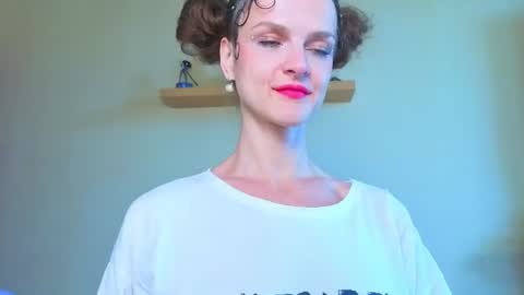 Sophia online show from June 25, 5:12 am