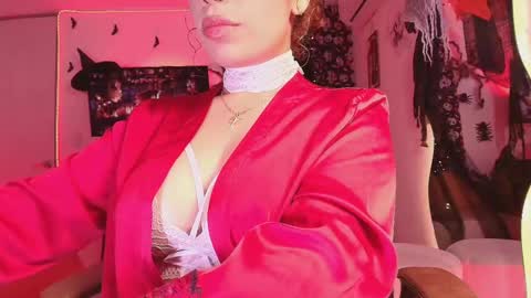 Marce  online show from October 18, 11:50 pm